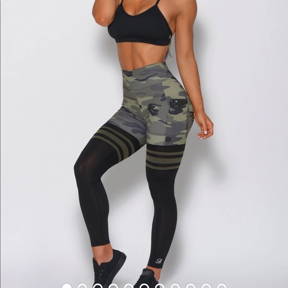 Bombshell leggings - Picture 1 of 2